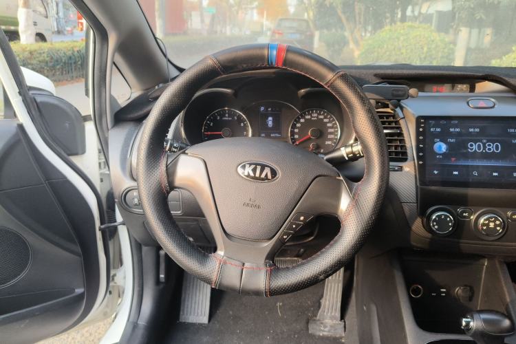 Used Kia K3 2016 1.6L Automatic GL Steering Wheel