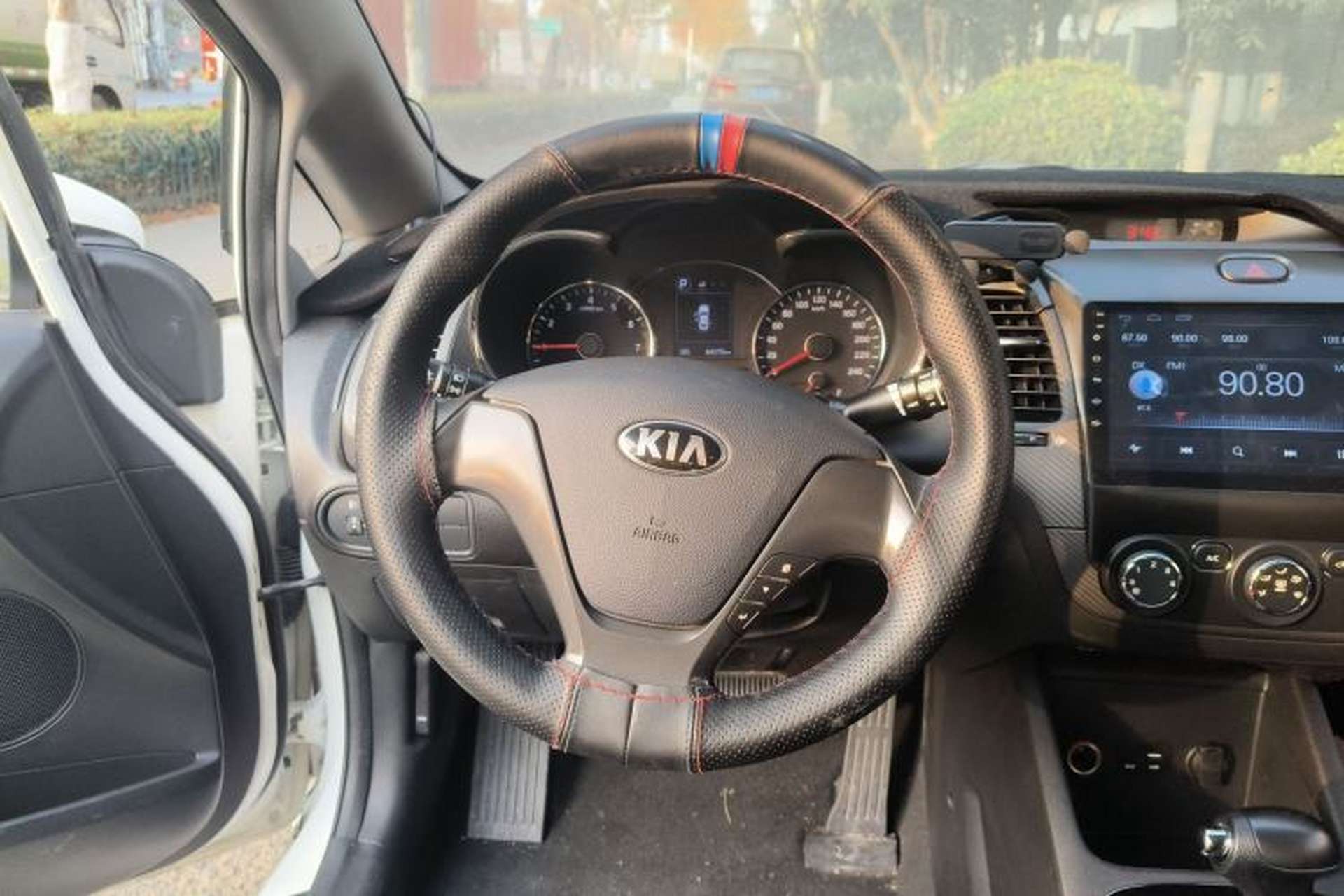 Used Kia K3 2016 1.6L Automatic GL Steering Wheel