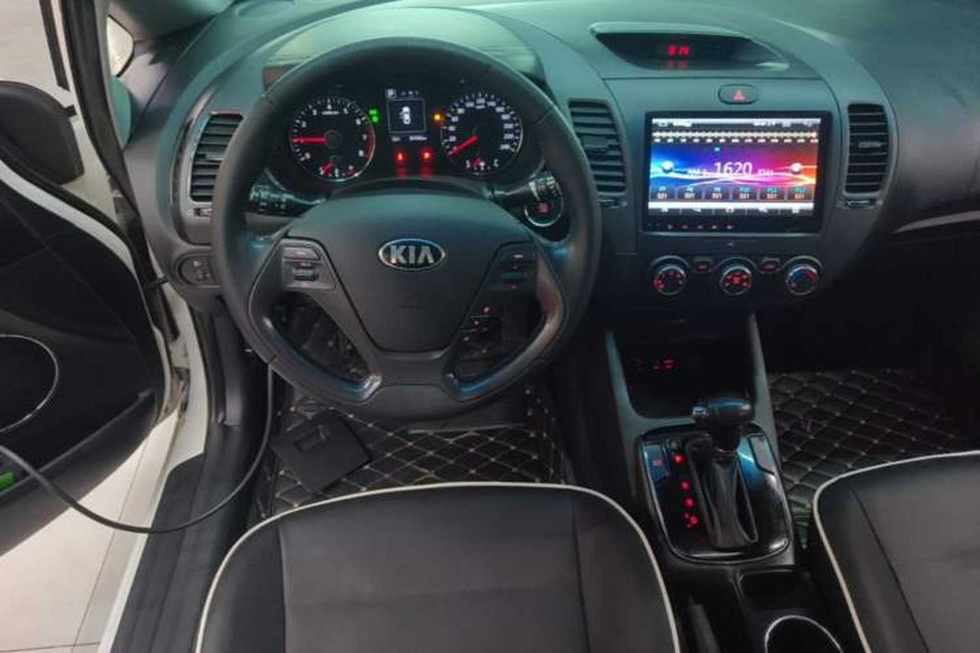 Used Kia K3 2016 1.6L Automatic GLS Steering Wheel