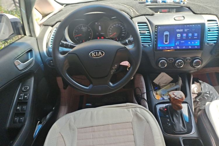 Used Kia K3 2016 1.6L Automatic GL Steering Wheel
