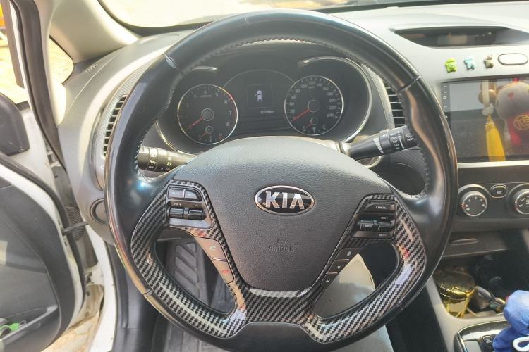 Used Kia K3 2016 1.6L Automatic GLS Steering Wheel