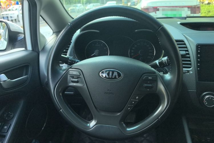 Used Kia K3 2016 1.6L Automatic GLS Steering Wheel