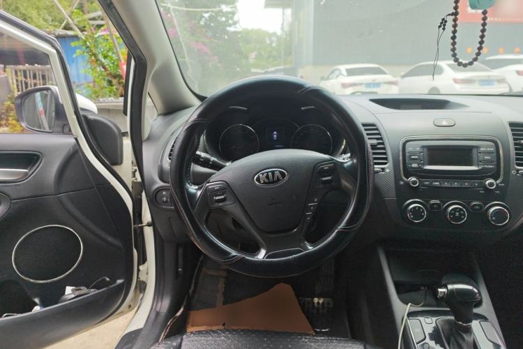 Used Kia K3 2016 1.6L Automatic GLS Steering Wheel