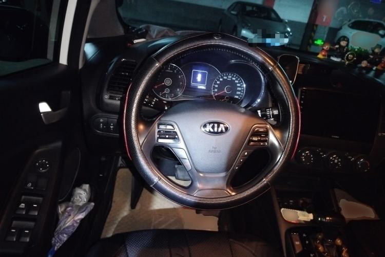 Used Kia K3 2016 1.6L Automatic GLS Steering Wheel