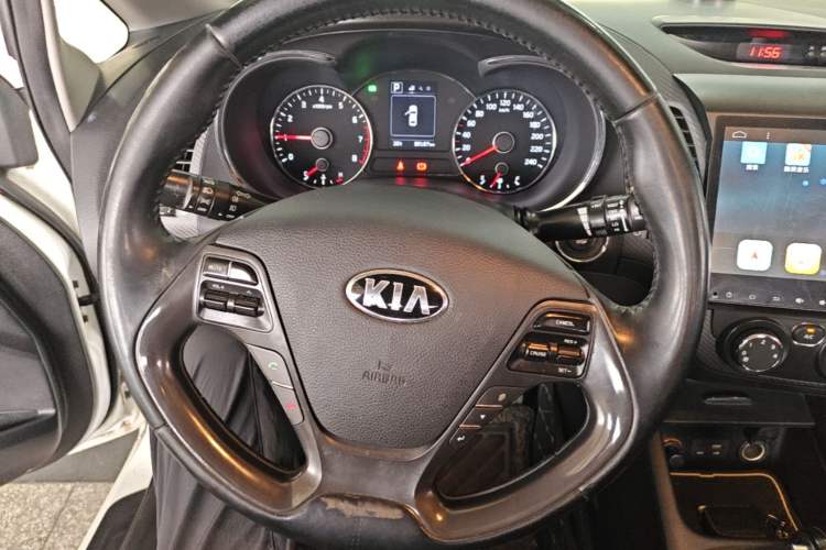 Used Kia K3 2016 1.6L Automatic GLS Steering Wheel