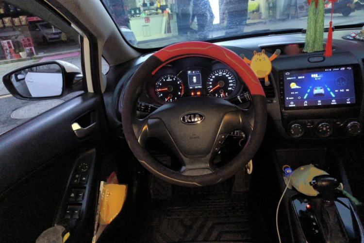 Used Kia K3 2016 1.6L Automatic GL Steering Wheel