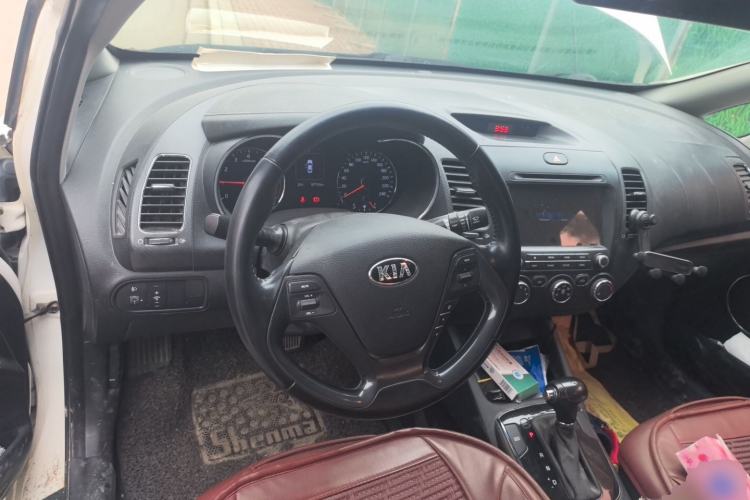Used Kia K3 2016 1.6L Automatic GLS Steering Wheel