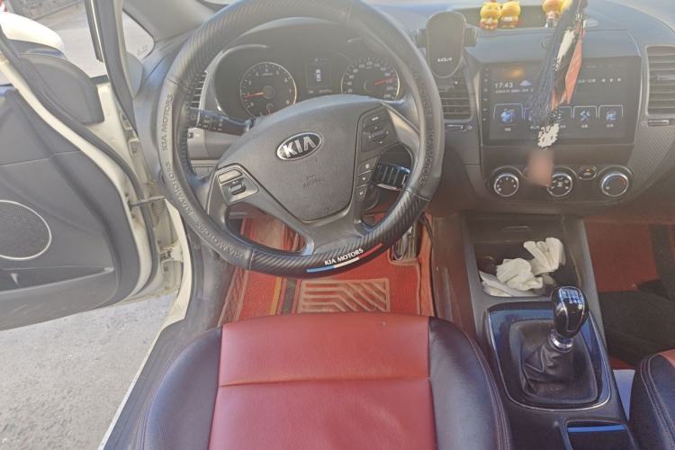 Used Kia K3 2016 1.6L Manual GLS Steering Wheel