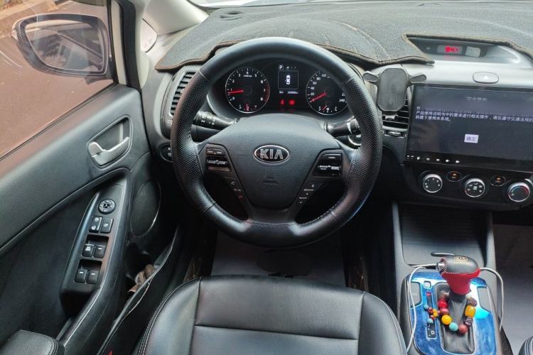 Used Kia K3 2016 1.6L Automatic GLS Steering Wheel