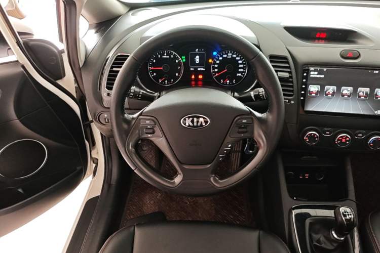 Used Kia K3 2016 1.6L Manual GLS Steering Wheel