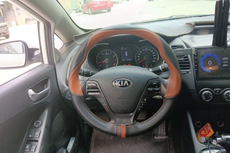 Used Kia K3 2016 1.6L Automatic GL Steering Wheel
