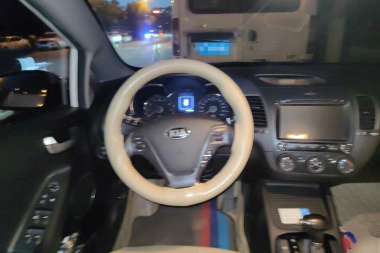 Used Kia K3 2016 1.6L Automatic GLS Steering Wheel