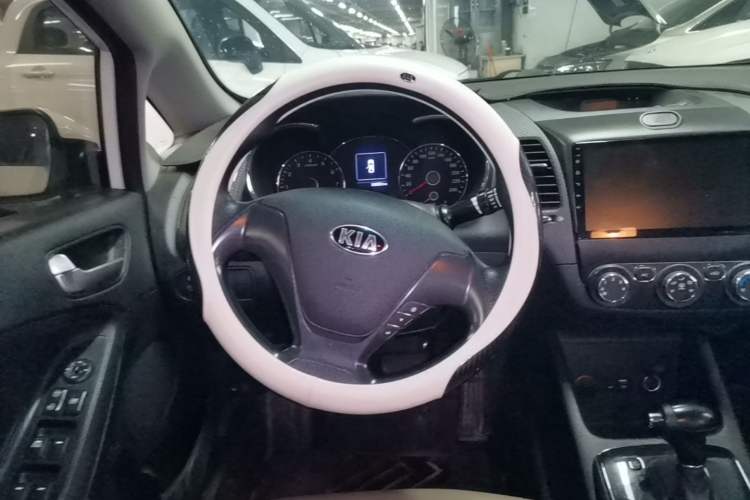 Used Kia K3 2016 1.6L Automatic GL Steering Wheel