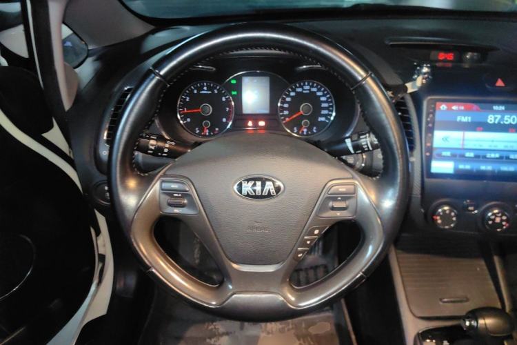 Used Kia K3 2016 1.6L Automatic GLS Steering Wheel
