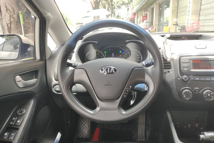 Used Kia K3 2016 1.6L Automatic GL Steering Wheel