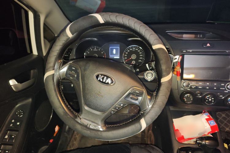 Used Kia K3 2016 1.6L Automatic GLS Steering Wheel