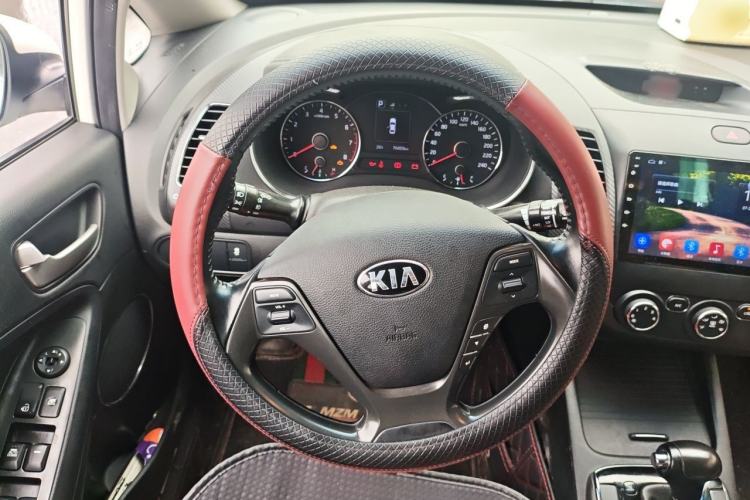 Used Kia K3 2016 1.6L Automatic GLS Steering Wheel