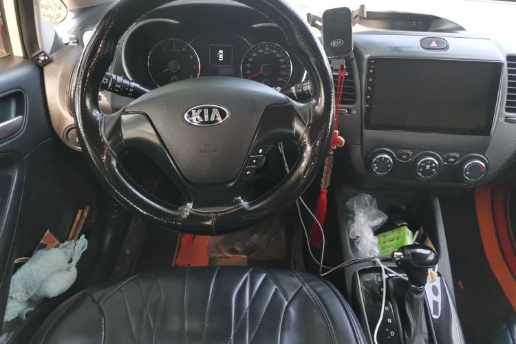 Used Kia K3 2016 1.6L Automatic GLS Steering Wheel