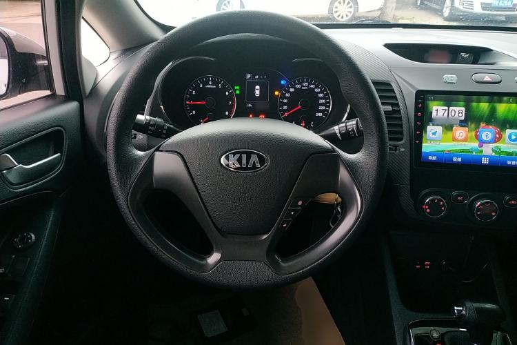 Used Kia K3 2016 1.6L Automatic GLS Steering Wheel