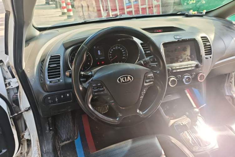 Used Kia K3 2016 1.6L Automatic DLX Steering Wheel