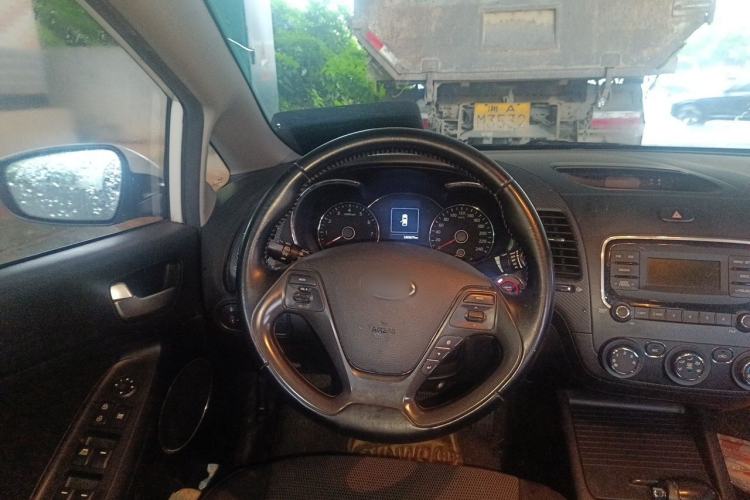 Used Kia K3 2016 1.6L Automatic GLS Steering Wheel