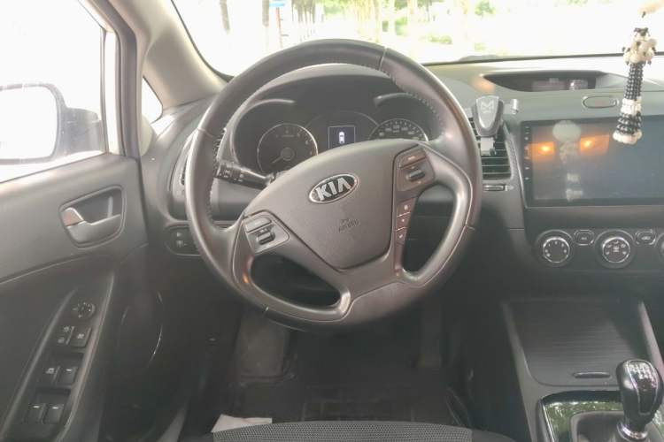 Used Kia K3 2016 1.6L Manual GLS Steering Wheel