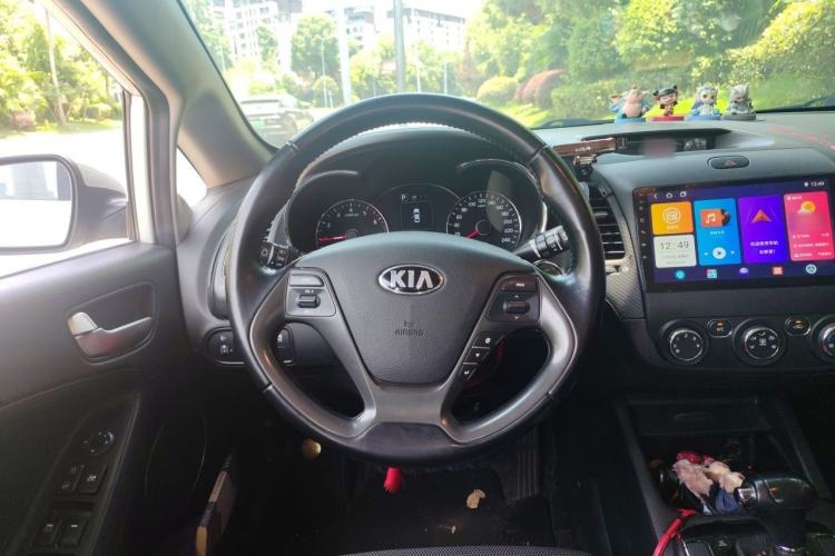 Used Kia K3 2016 1.6L Automatic GLS Steering Wheel