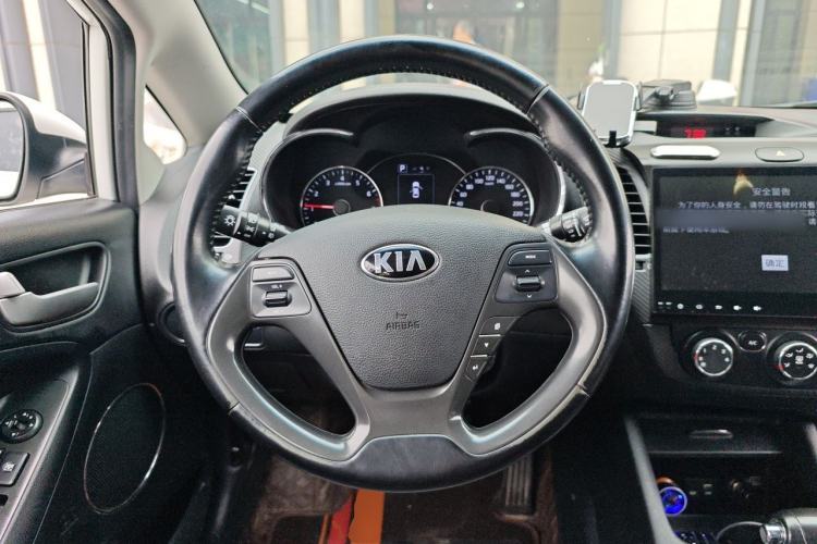 Used Kia K3 2016 1.6L Automatic GLS Steering Wheel