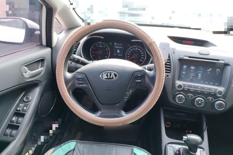 Used Kia K3 2016 1.6L Automatic GLS Steering Wheel