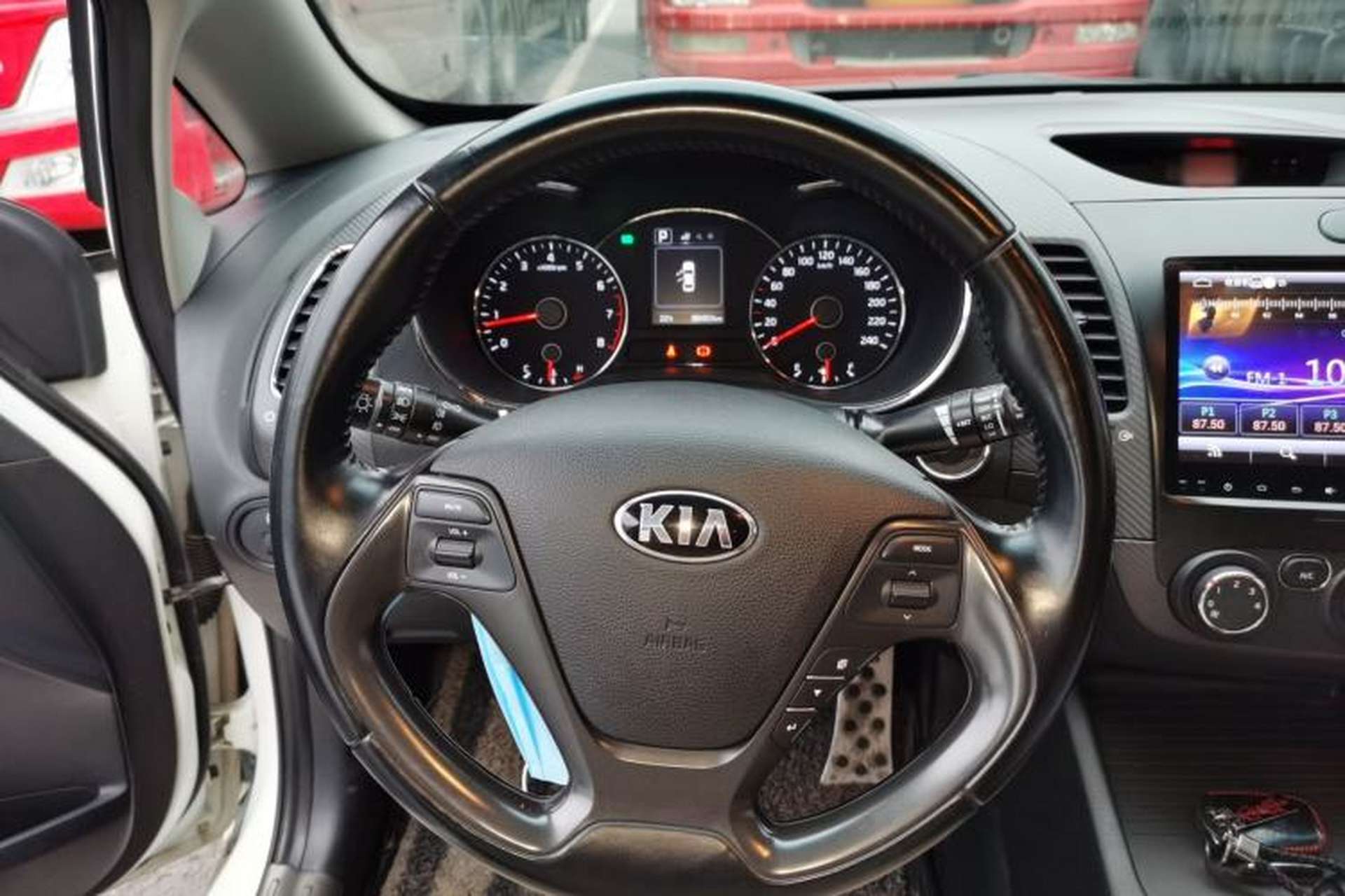 Used Kia K3 2016 1.6L Automatic GLS Steering Wheel