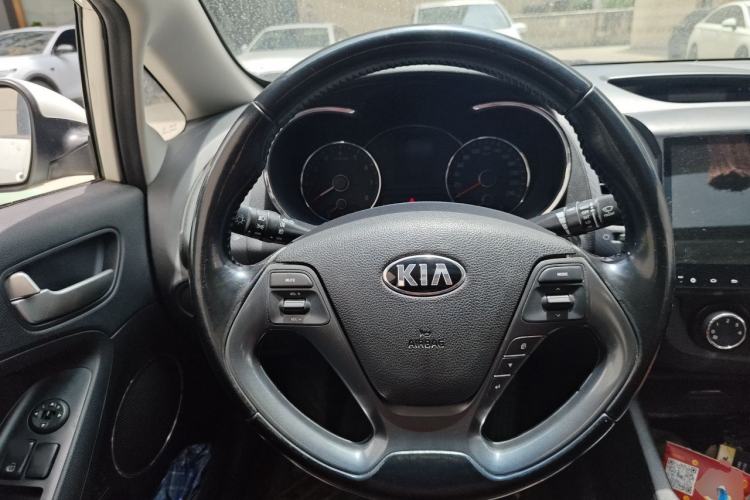 Used Kia K3 2016 1.6L Automatic GLS Steering Wheel