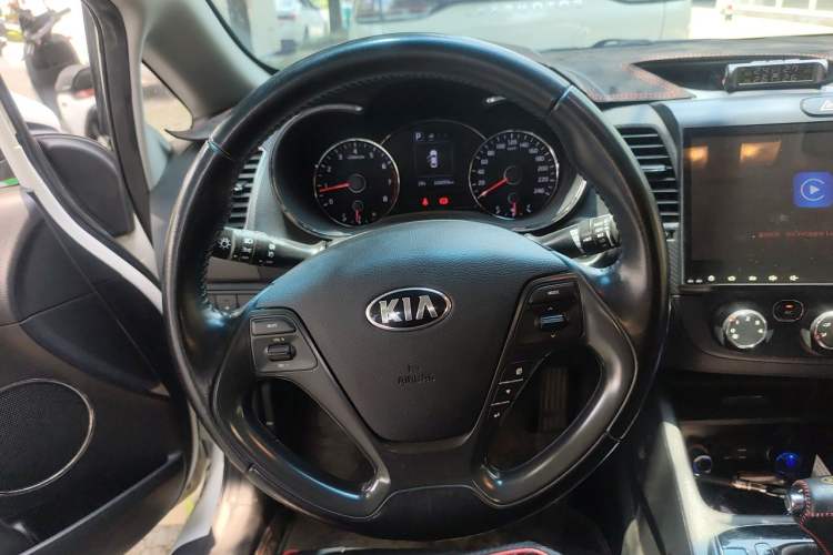 Used Kia K3 2016 1.6L Automatic GLS Steering Wheel