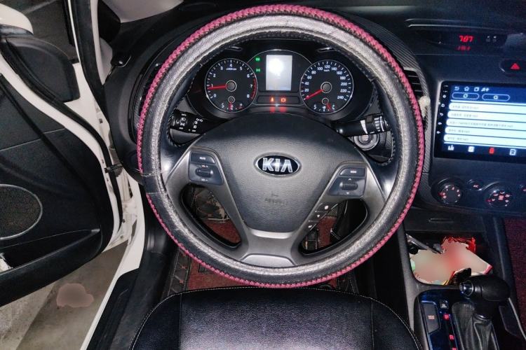 Used Kia K3 2016 1.6L Automatic GLS Steering Wheel