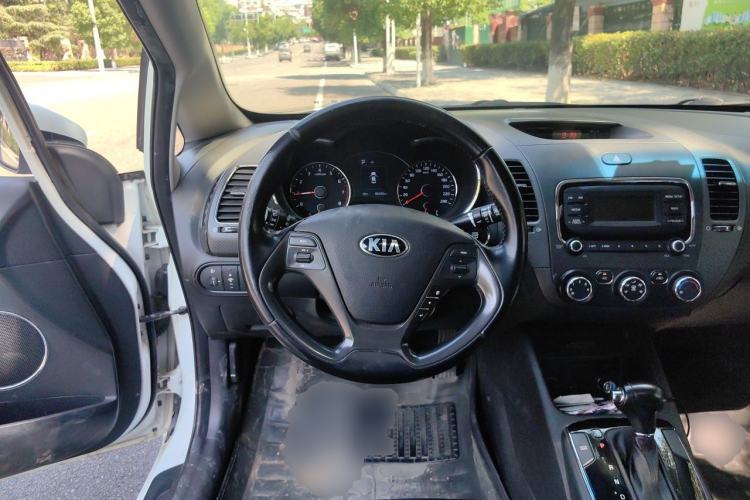 Used Kia K3 2016 1.6L Automatic GLS Steering Wheel