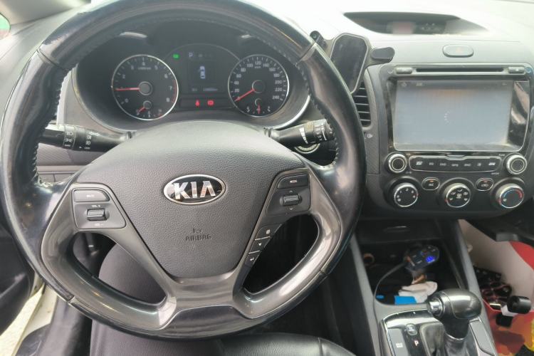 Used Kia K3 2016 1.6L Automatic GLS Steering Wheel