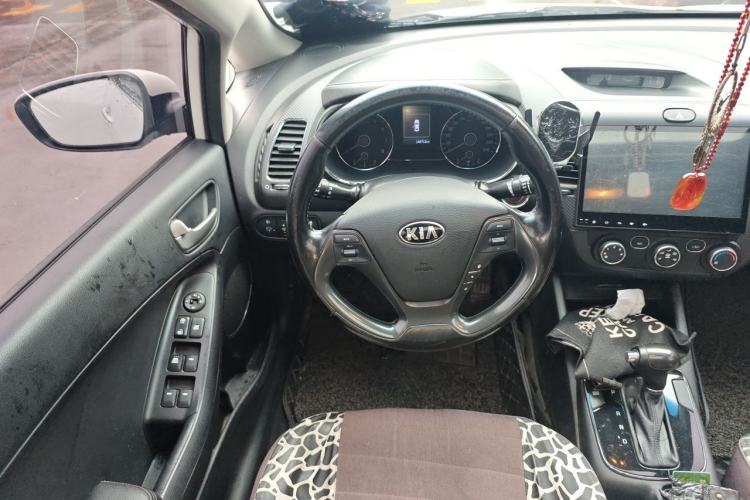 Used Kia K3 2016 1.6L Automatic GLS Steering Wheel