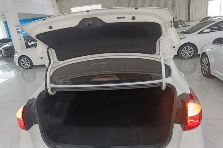 Used Kia K3 2016 1.6L Automatic GLS Trunk