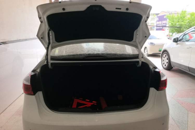 Used Kia K3 2016 1.6L Automatic GLS Trunk