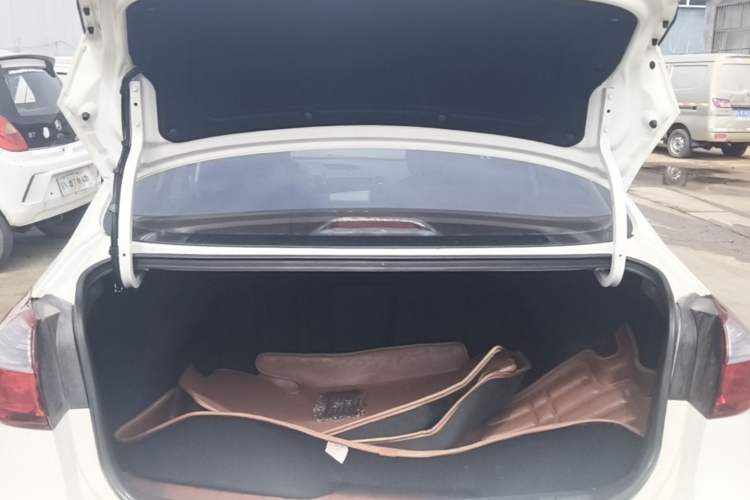 Used Kia K3 2016 1.6L Automatic GLS Trunk