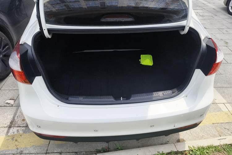 Used Kia K3 2016 1.6L Automatic GL Trunk
