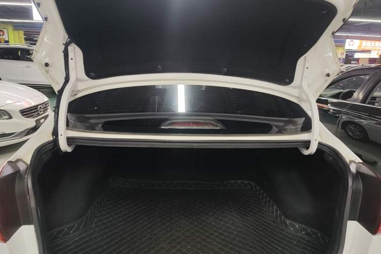 Used Kia K3 2016 1.6L Automatic GLS Trunk