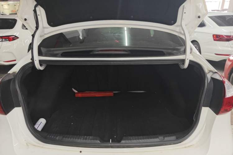 Used Kia K3 2016 1.6L Automatic with Sunroof Trunk
