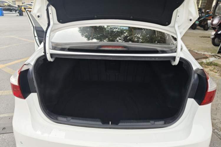 Used Kia K3 2016 1.6L Automatic GLS Trunk