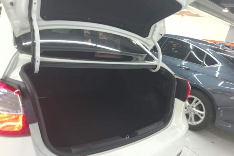 Used Kia K3 2016 1.6L Automatic GLS Trunk