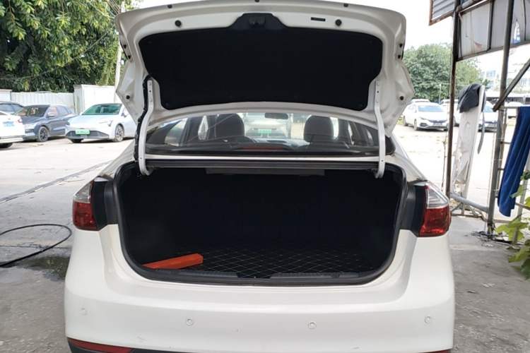 Used Kia K3 2016 1.6L Automatic with Sunroof Trunk