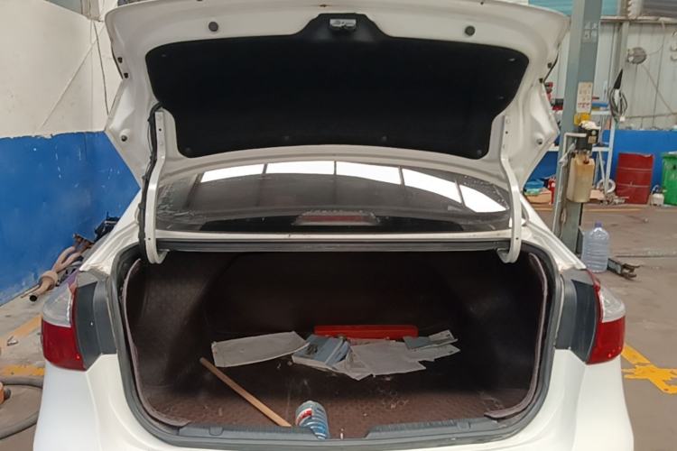 Used Kia K3 2016 1.6L Automatic with Sunroof Trunk