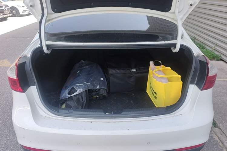 Used Kia K3 2016 1.6L Automatic GLS Trunk