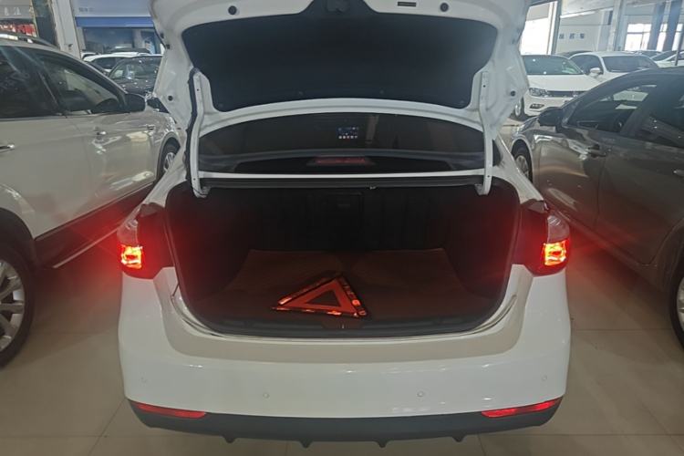 Used Kia K3 2016 1.6L Automatic GLS Trunk