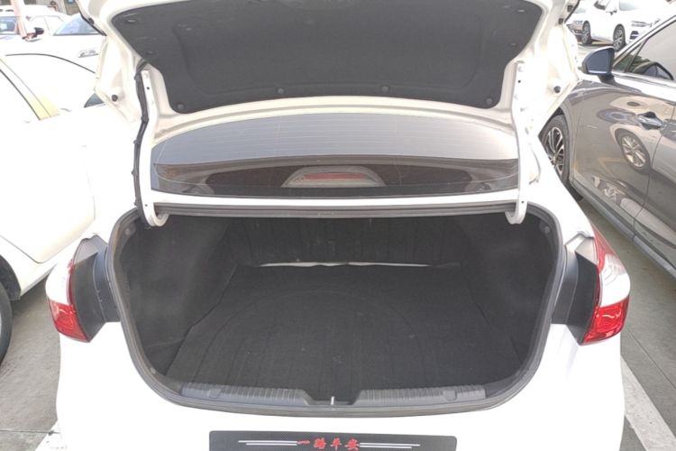 Used Kia K3 2016 1.6L Automatic with Sunroof Trunk