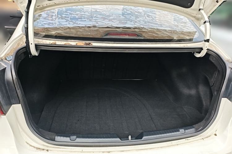 Used Kia K3 2016 1.6L Automatic with Sunroof Trunk
